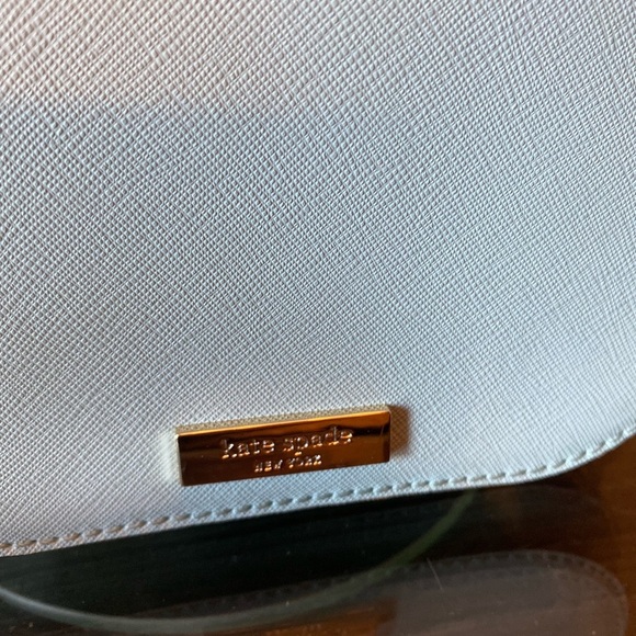 Kate Spade Elegant Cream Crossbody Bag - Picture 2 of 5